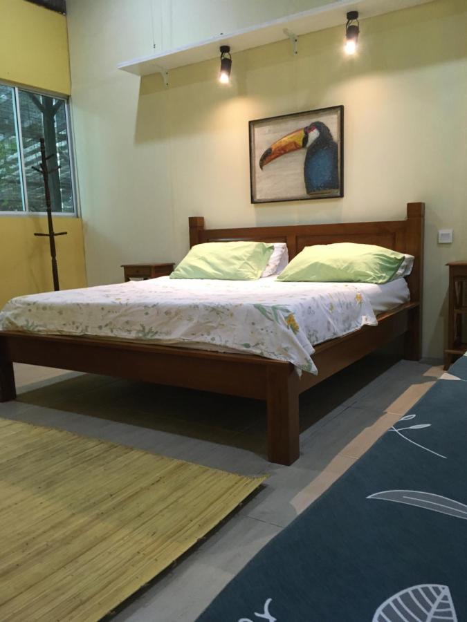 Greenhouse Ecolodge Pulau Mantani Bagian luar foto