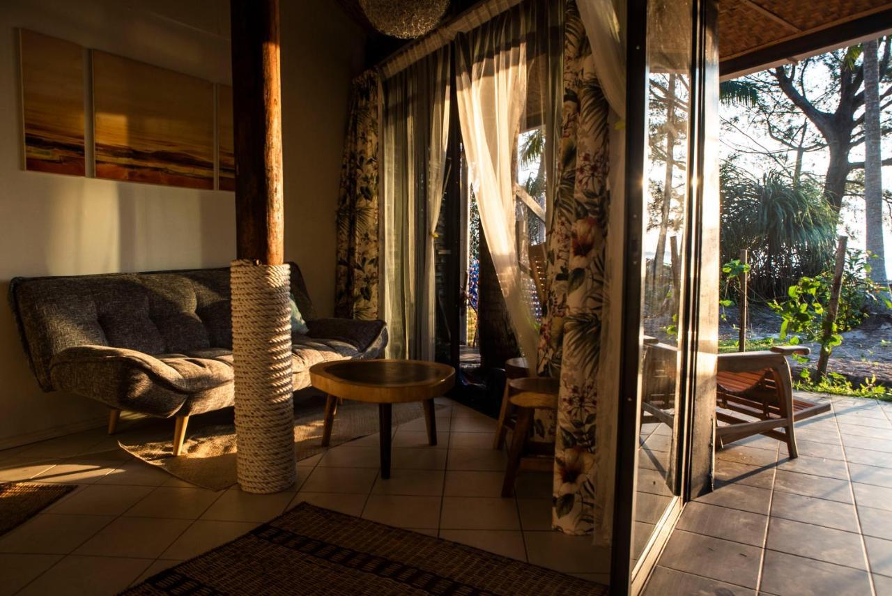 Greenhouse Ecolodge Pulau Mantani Bagian luar foto